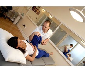 Clinical efficacy of physiotherapy techniques in patients with primary gonarthrosis with the reduction of bone mineral density at sanatorium stage of rehabilitation